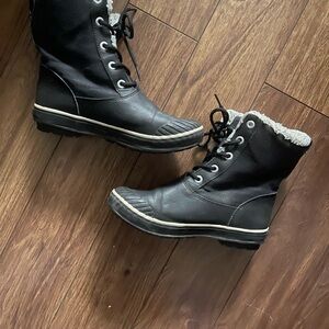 Keen Black Waterproof Boots